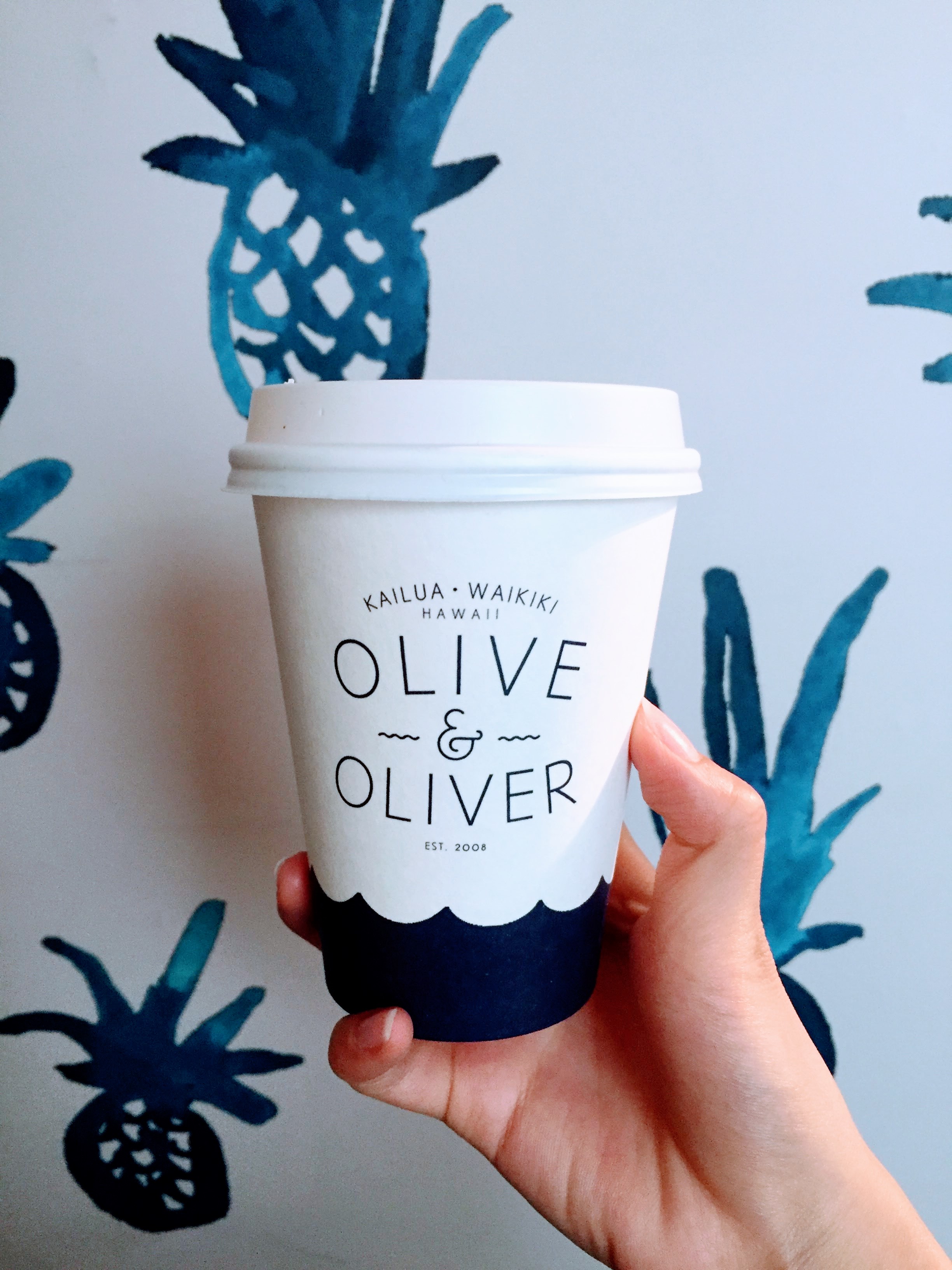 手書きパイナップル柄でおなじみ ハワイのインスタ映えコーヒー Olive Oliver オリーブ オリバー 小腹が空いたら覗く部屋